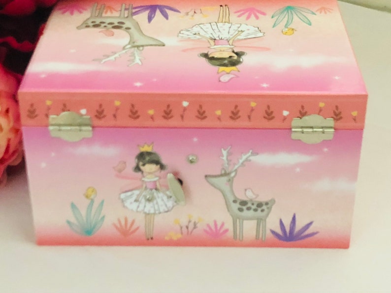 Jewellery Box with Spinning Ballerina