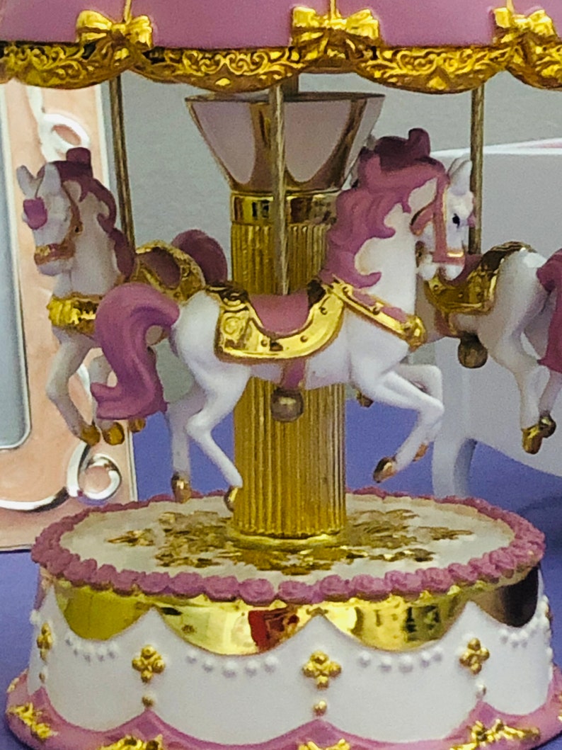 Musical and LIGHT Horse Carousel