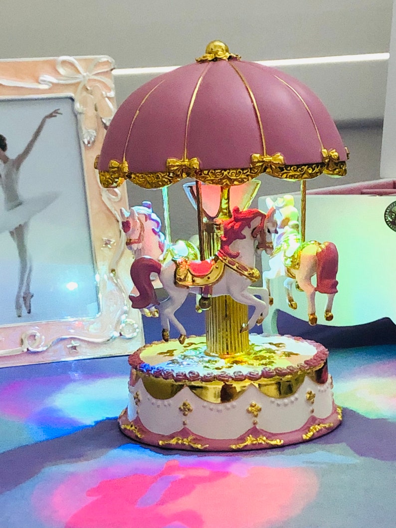 Musical and LIGHT Horse Carousel